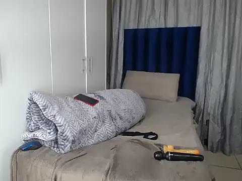 Pinkdollyg webcam
