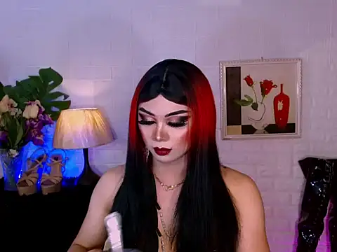 Hugecock_shantall webcam