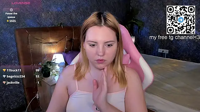 Stacy_Luv webcam