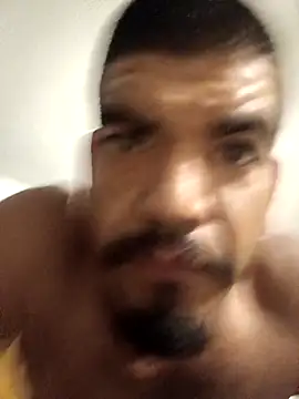 Mikelawrryy24_ webcam