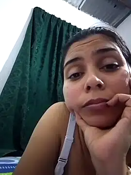 yesi-nursehot webcam