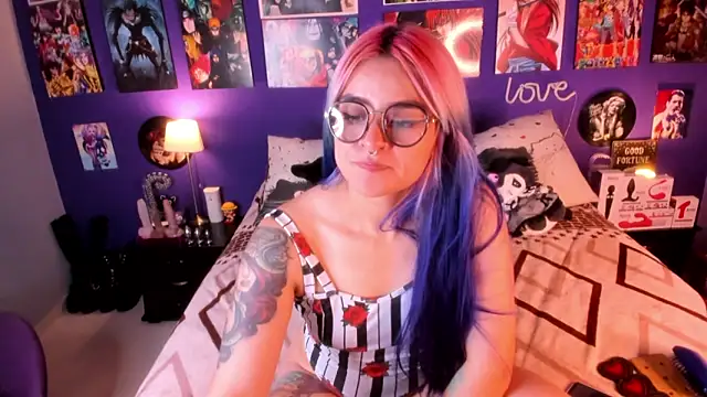 anne_cross webcam