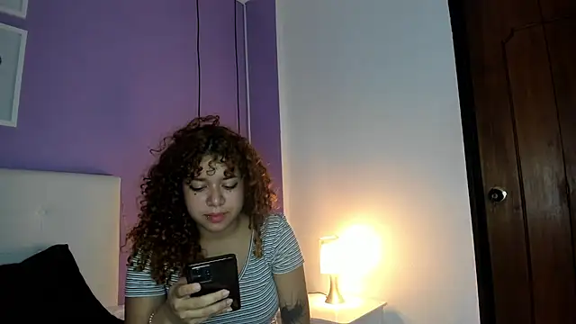miss_aleja7 - MISS_ALEJA7's free webcam - UK Sex Cams