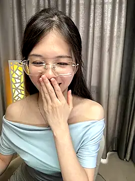 Qianqian-888 webcam