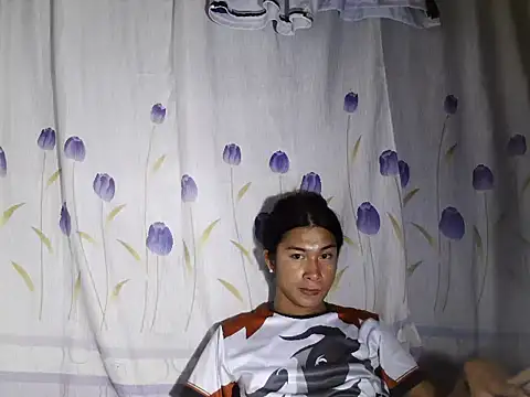 Asian_PrettyAle webcam