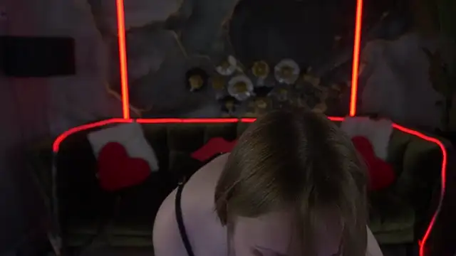 CrystallPaws webcam