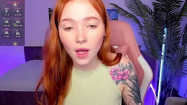Maya_Light webcam