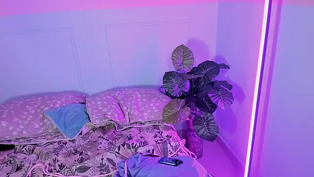 Bella__Lane webcam