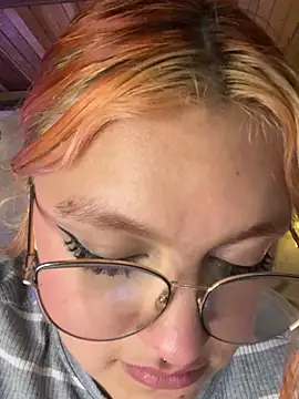 SophiaWeestt99 webcam