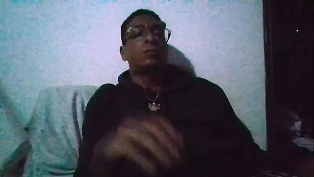 Jose_Smoke webcam
