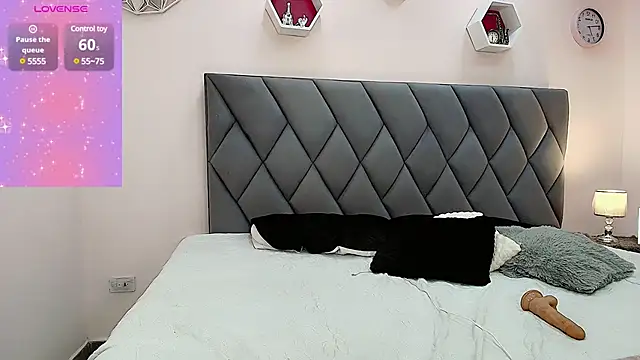 HottSalomee webcam