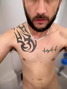 HungBull77 webcam