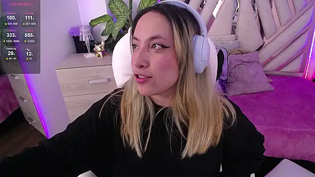 NyxAndria_1 webcam