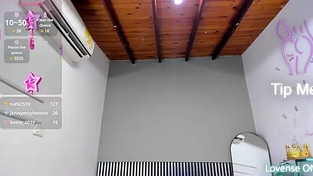 Emily_Lewiss webcam