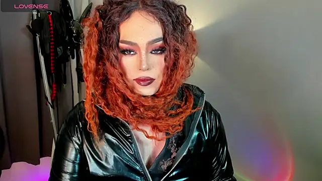 DominaAurumXXX webcam
