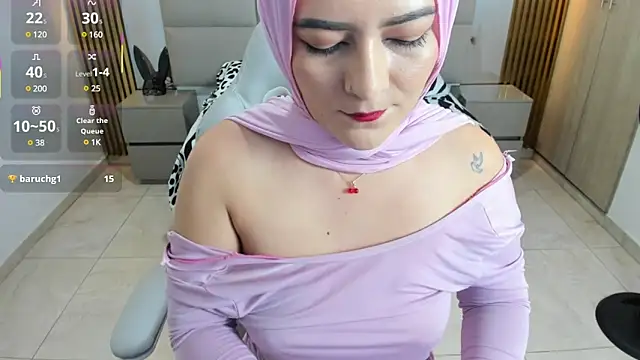 chat for free online Nazly Farhat