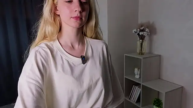 AfraHiggins webcam