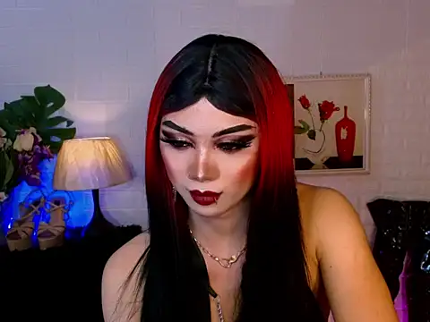 Hugecock_shantall webcam