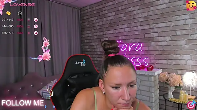 SarahCoksss webcam
