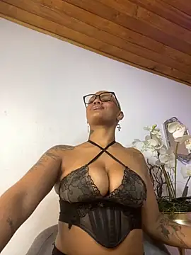 haiiley_more webcam