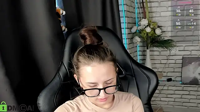 Emilia_Wayne webcam stripchat model stream image