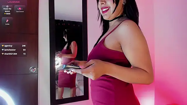 Vik_gomez webcam