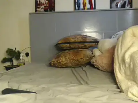 CandyLovesU2 webcam