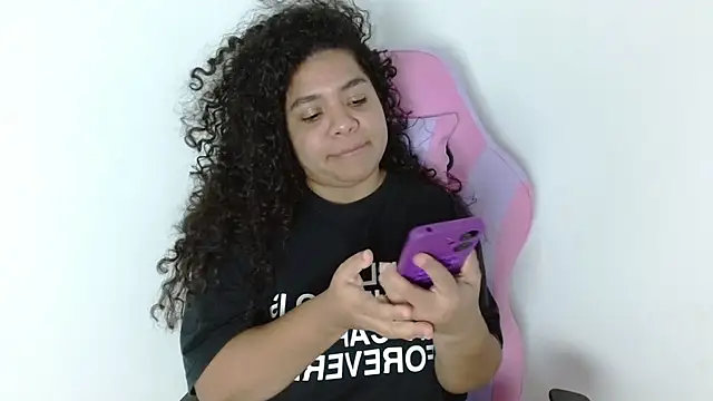 yulissa18 webcam