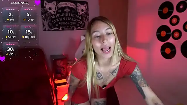 Saucy_Jenn webcam