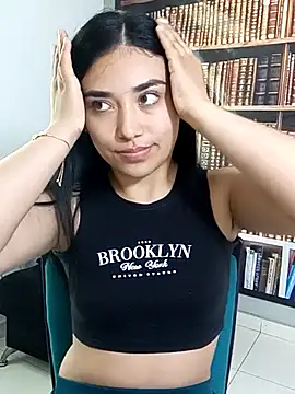 MilaSweet_ webcam