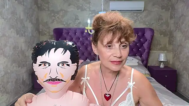 Anna_Kenann webcam