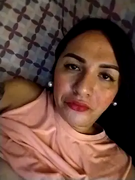 Yourbabyshane webcam
