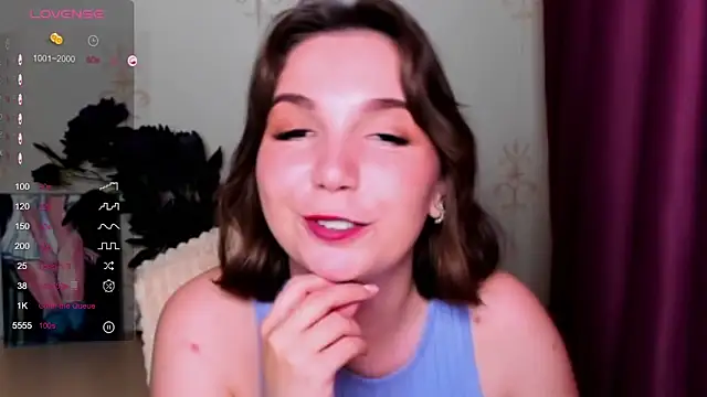 KindHazelHere_ webcam