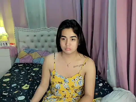 Alovelydoll_nica webcam
