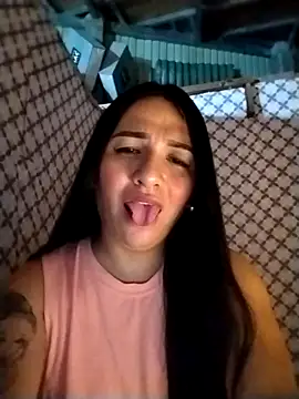 Yourbabyshane webcam