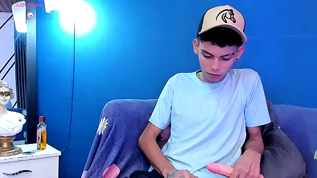 Room_69x webcam