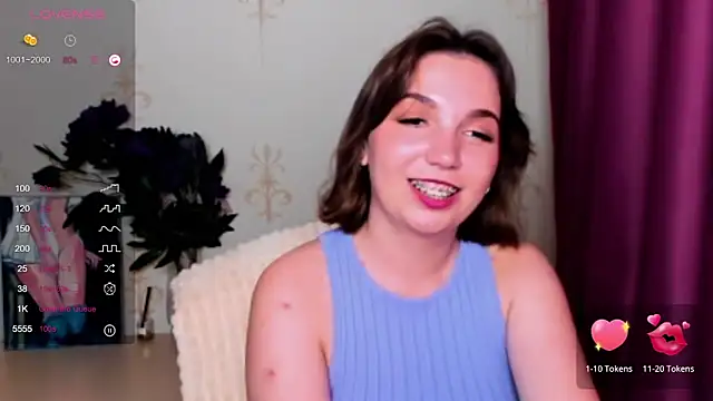 KindHazelHere_ webcam