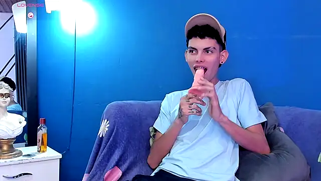 Room_69x webcam
