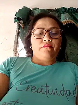 Dirty-Momm-Divorced-Hot webcam