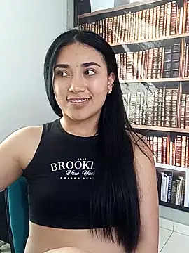 MilaSweet_ webcam