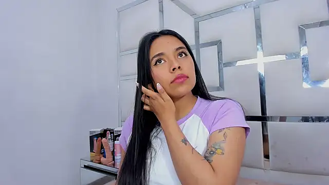 ZoeWan69 webcam