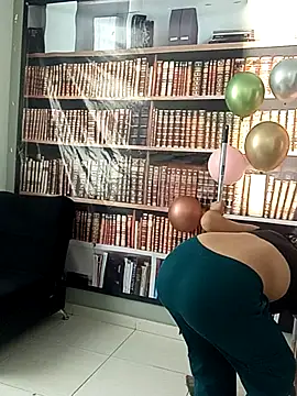 MilaSweet_ webcam