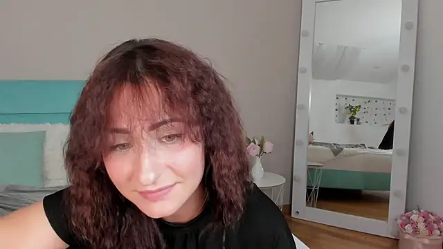 Little_nika- webcam