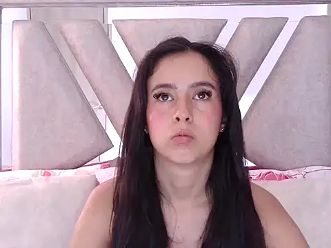 KellieWestt webcam