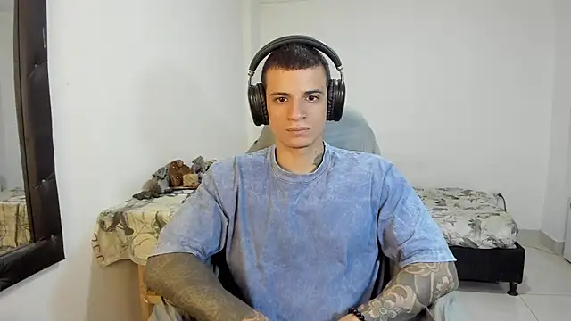 Balo_lovers webcam