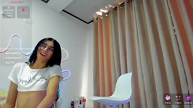 alahia_sweet webcam