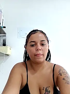 DirtyGirlWithBigTits- webcam