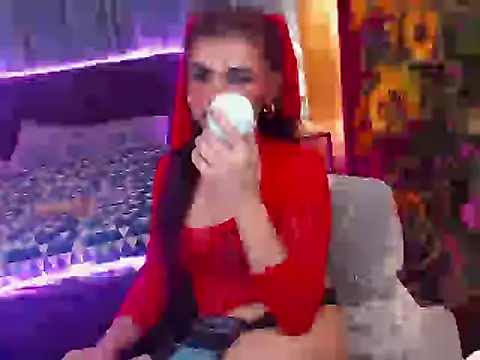 BigCockMaxineTS webcam