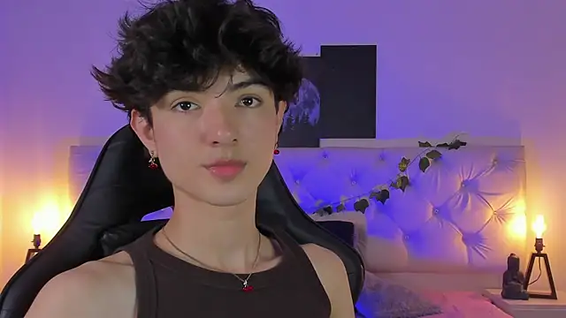 Elliot_younngg webcam