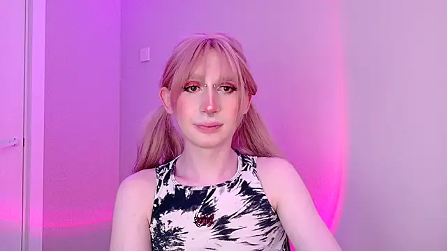 yoi_mika webcam